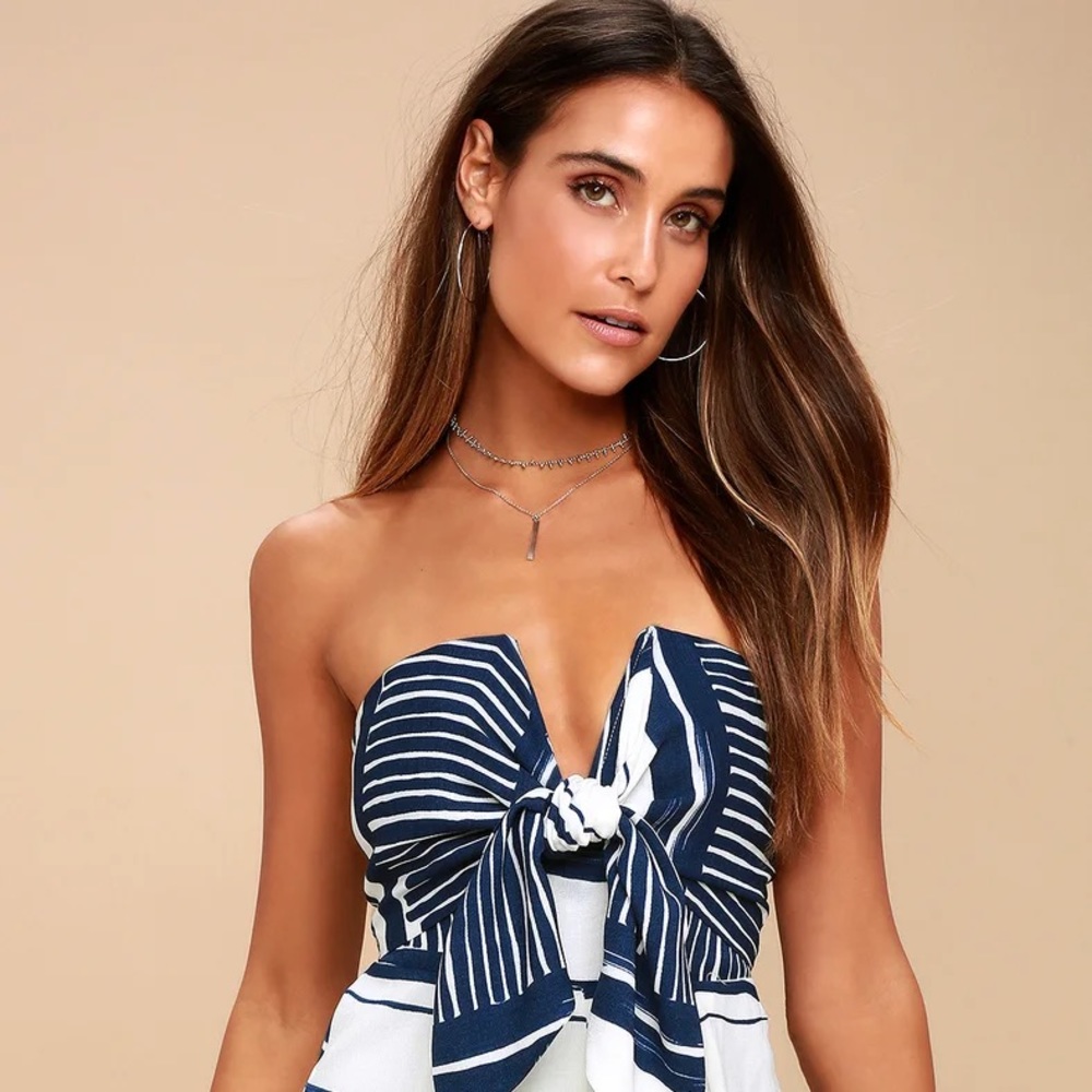 Lulu’s romper women’s size small NWT. New with tags. Navy and white. Jumpsuit